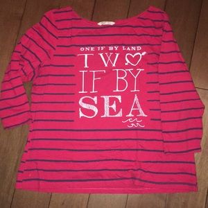 Old Navy graphic shirt